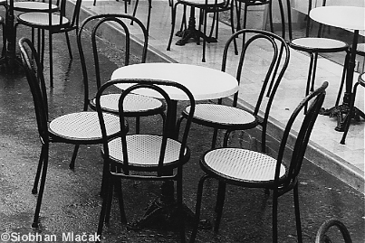 Terrasse sous la pluie