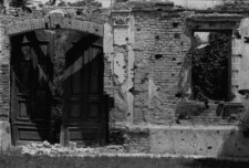 Vukovar - doorway and window